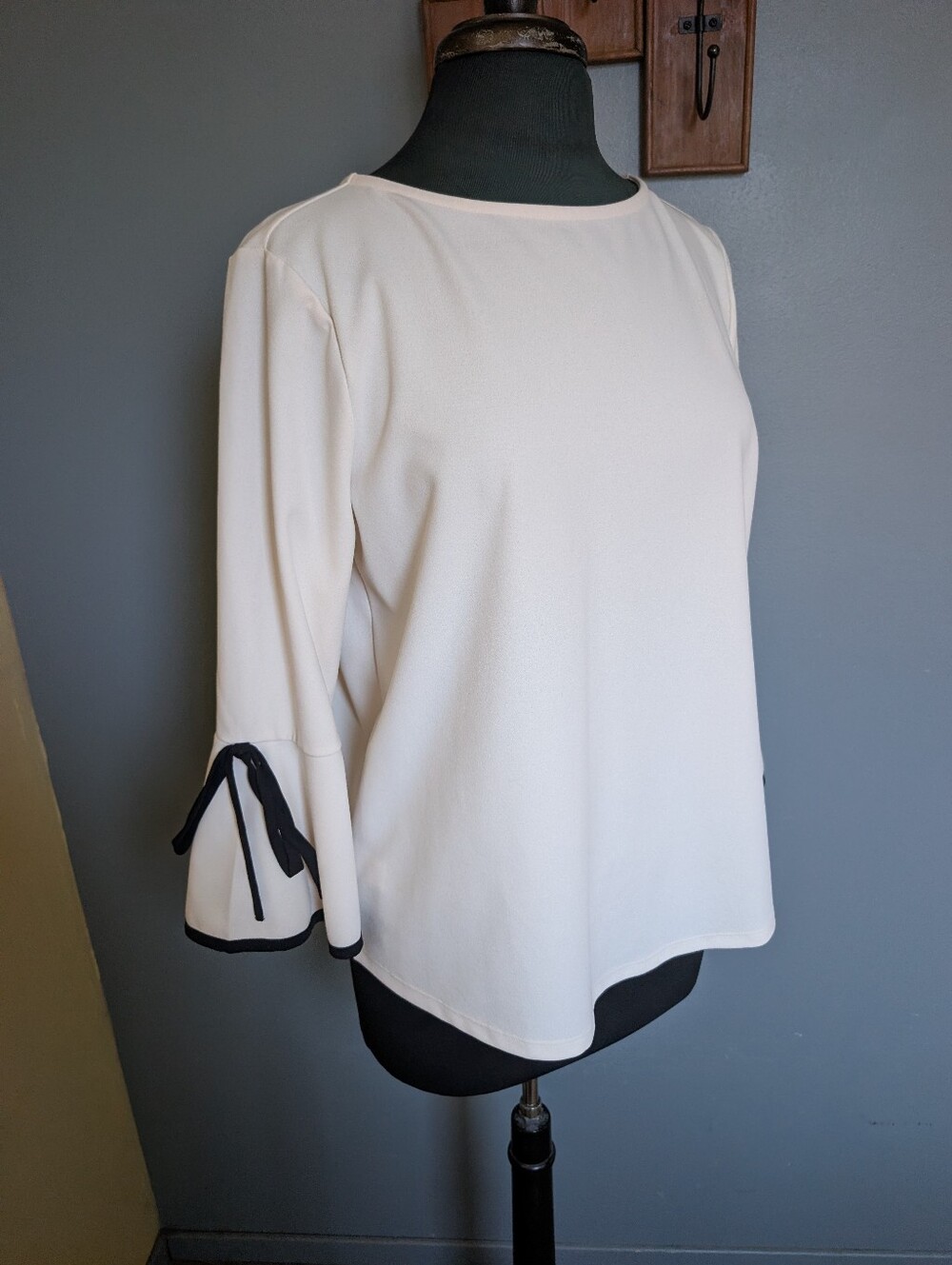 Ann Taylor Women’s Cream Bell-Sleeve Top with Black Trim